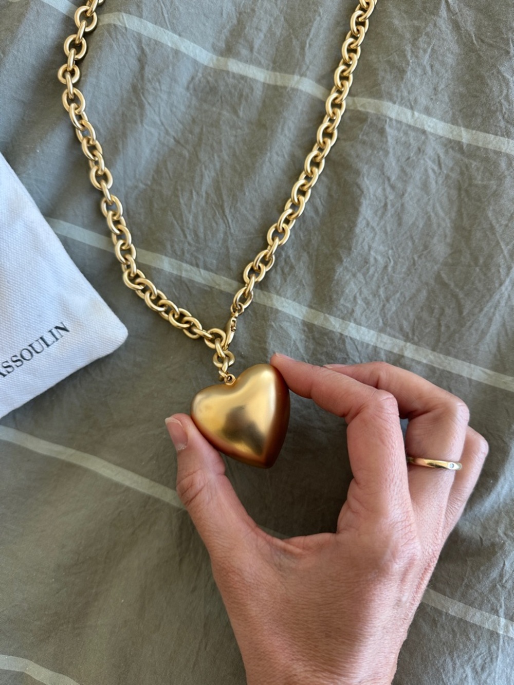 Roxanne Assoulin Gold Puffy Big Heart Link Necklace - Picture 3 of 3